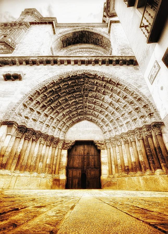 Los Claveles Tudela Luaran gambar